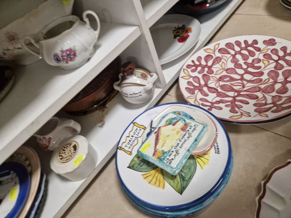 Разпродажба сувенири