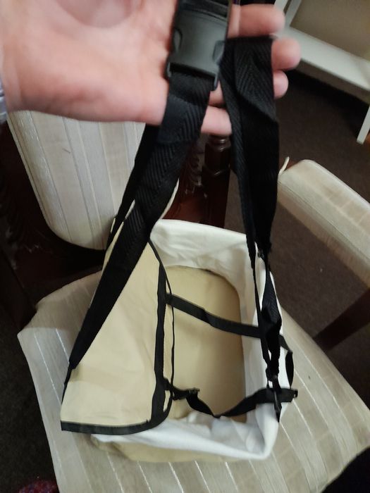 Кош за кола за домашни любимци