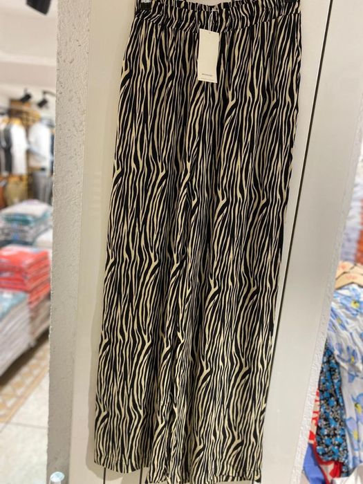 Женская и мужская одежда оптом.