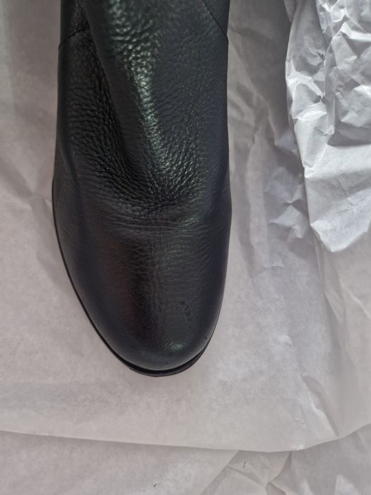 Предлагам кожени дамски ботуши 40 номер