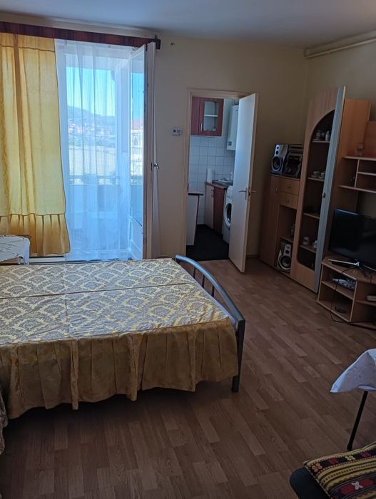 Inchiriez garsoniera