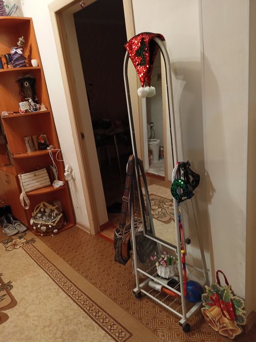 Напольное зеркало.белое.