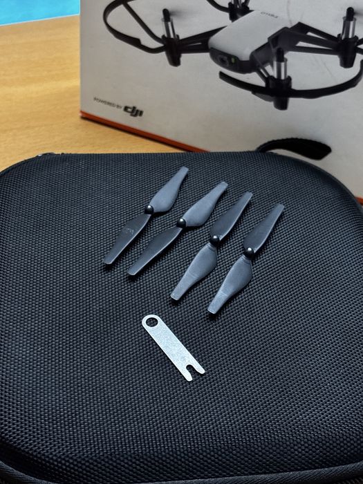 Дрон/Квадрокоптер Dji Tello