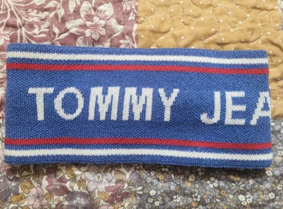 Esarfa bentita Tommy Jeans