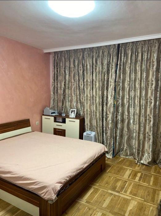 Тристаен апартамент под наем в ж.к. Бояна, 2195043