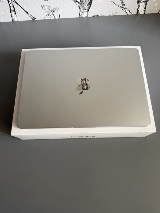 MacBook Air 13 16/512
