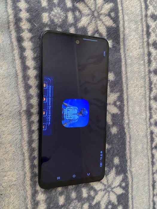 Продам телефон в хорошем состояние