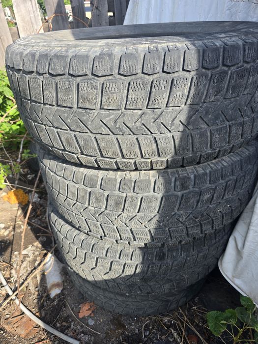 Шины maxxis  r16