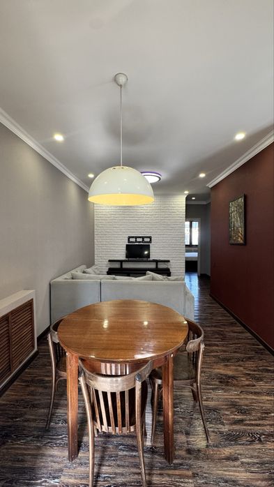 Продется квартира 3/2/4 в отличном месте , 15кв-ал Юнусабадский район