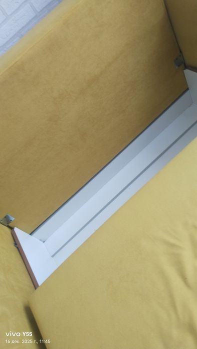 Диван в хорошем состоянии