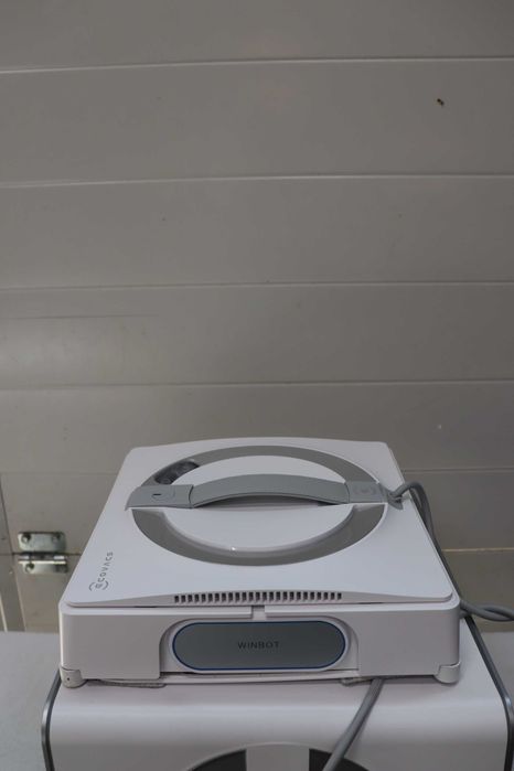 ECOVACS WINBOT W2 PRO Omni робот за почистване на прозорци с 6в1 многофункционална станция, 3-дюзи, 12-степенна защита, планиране на пътя Win-SLAM 4.0