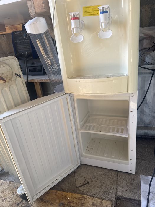 Кулер для воды