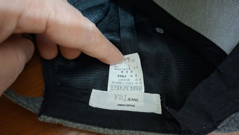 Кепка  весенние козырёк маленький