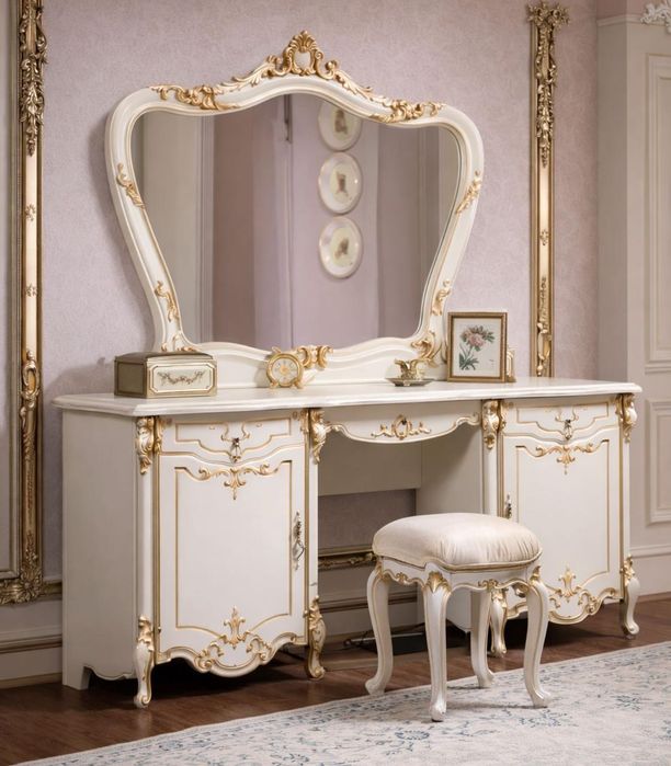 Продам спальный гарнитур