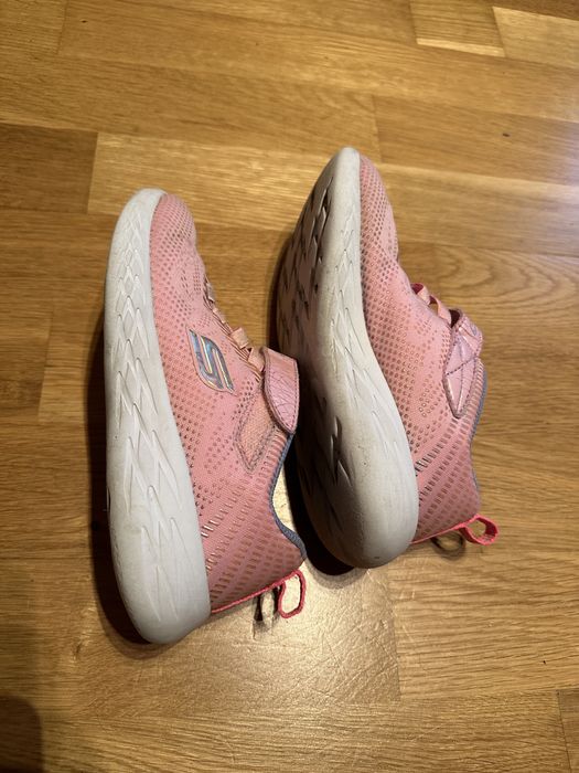 Adidasi Skechers fetite 31