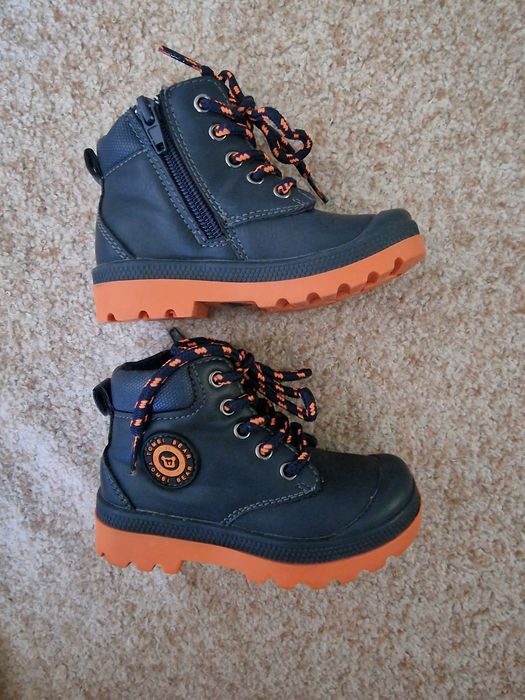 Продам ботинки осень 21 размер