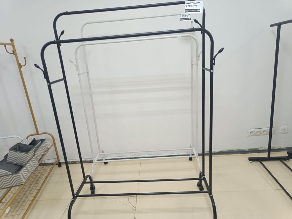 Вешалка напольная