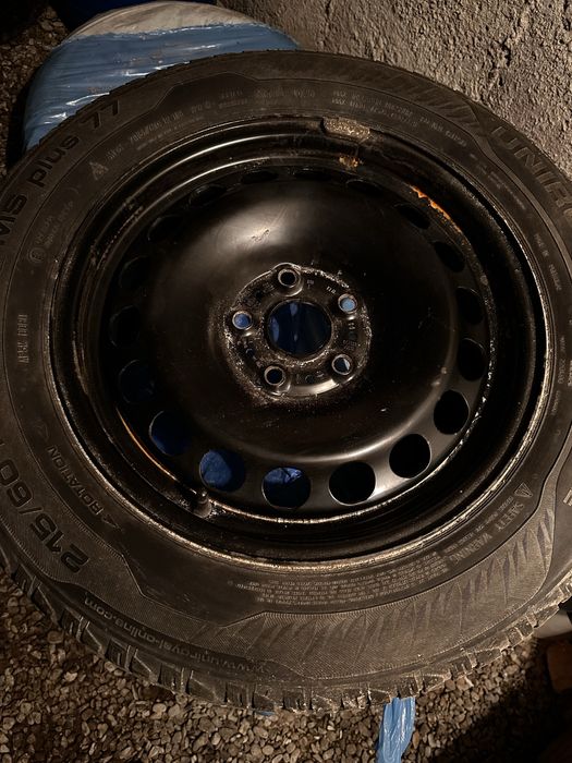 Vând set de jante cu cauciucuri iarnă