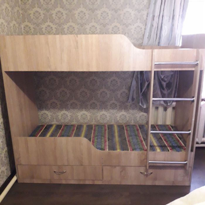 Продам кровать двух ярусная