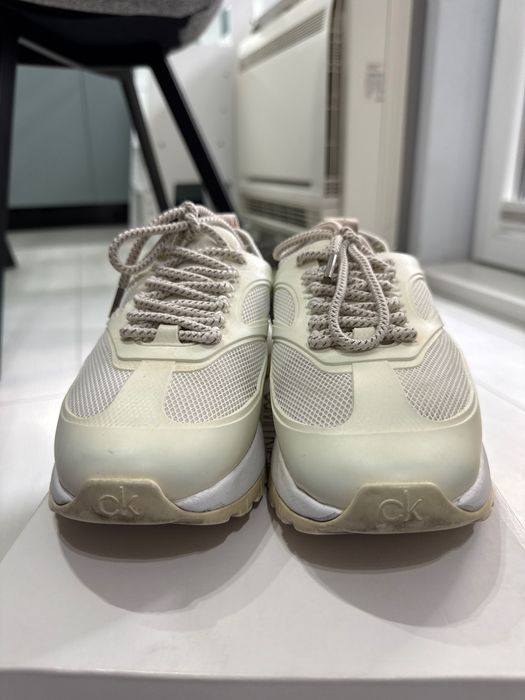 Оригинални бели кецове