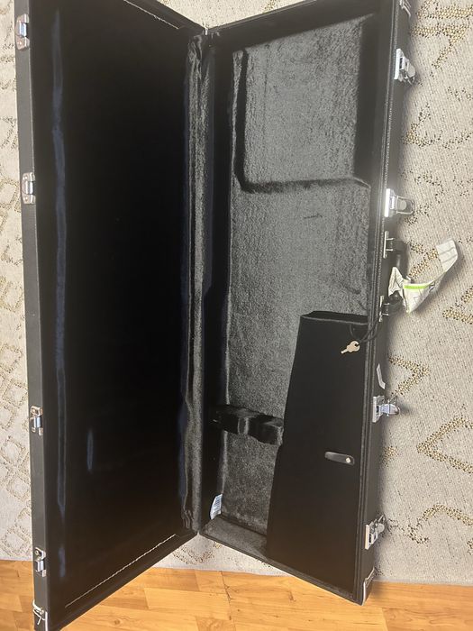 Hard case/ Кейс/ Чехол для электрогитары/ strat/ tele