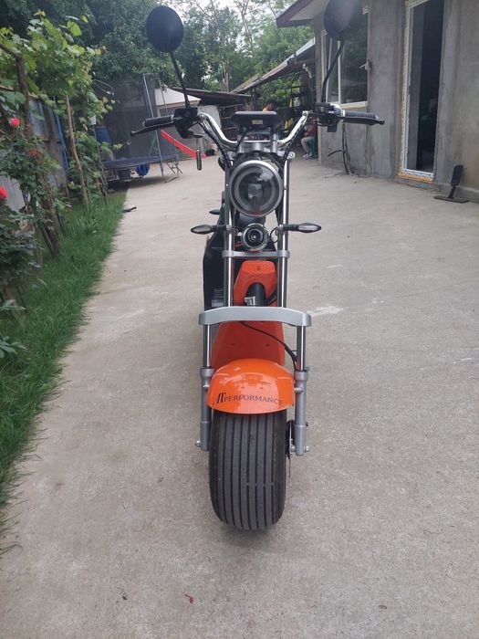 Vand scuter electric