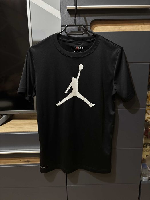 Детска юношеска тениска Nike Air Jordan