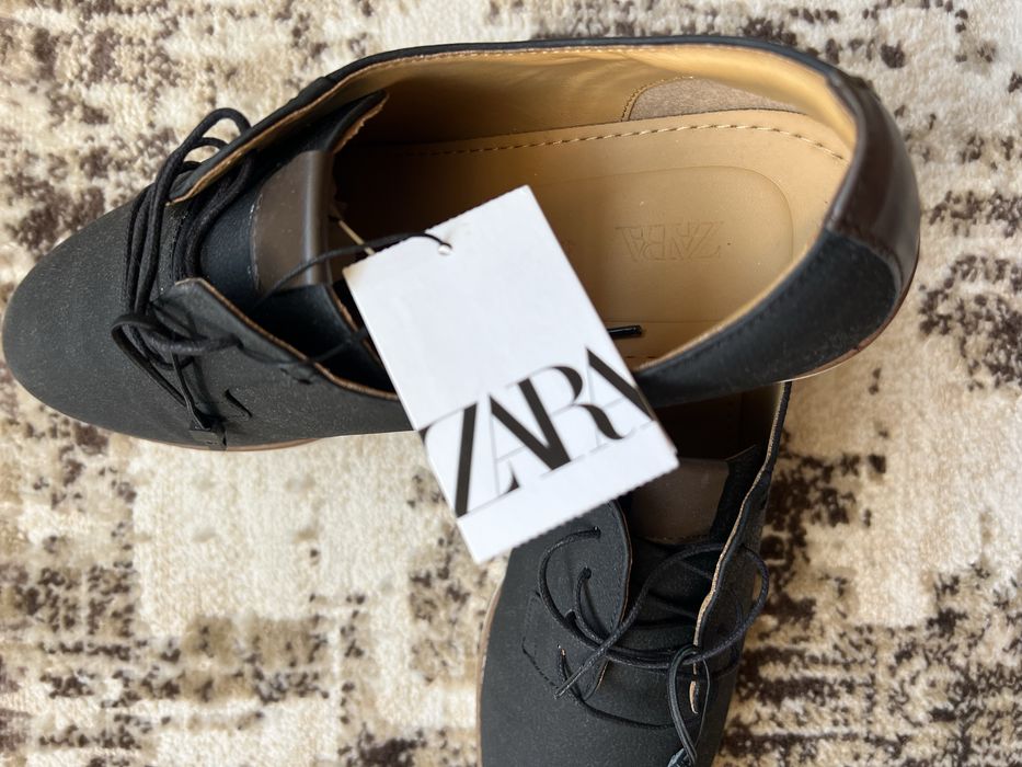 Чисто нови обувки Zara