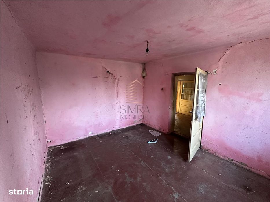 casa 3 camere + 450 mq de teren, Rosiori