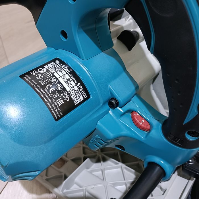 Fierastrau Circular cu plonjare Makita. SP 6000