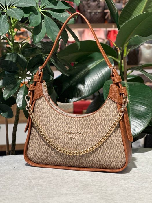 Geanta Michael Kors Noua !!! Dimensiuni 25/14 !!!