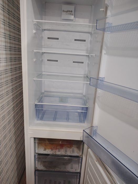 холодильник продаю