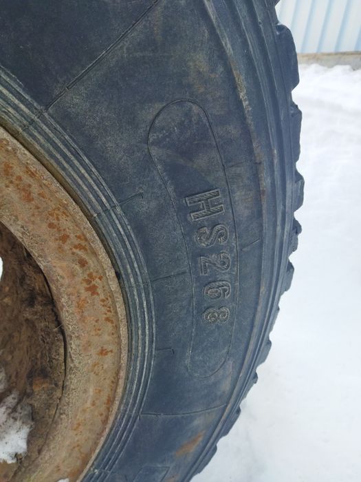 Продам б/у китайскую 12.00 R20