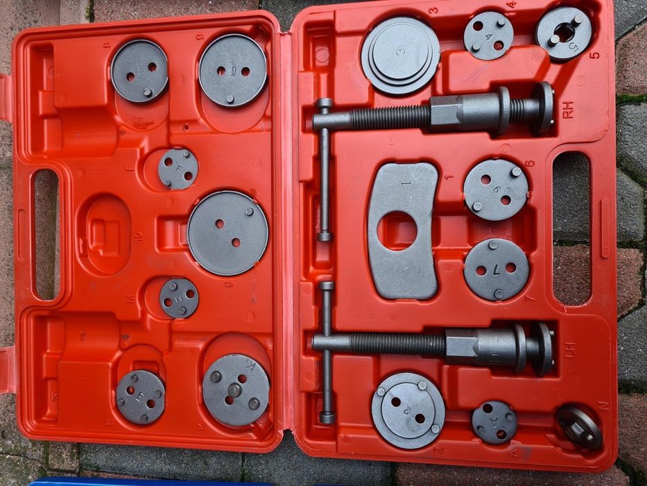 Trusa presa etrier frana auto 12/ 18/ 21/ 35 piese