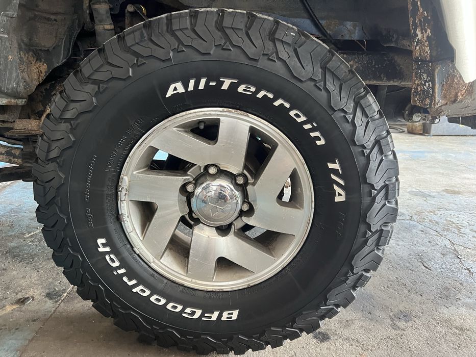 Продавам гуми 285/75R16