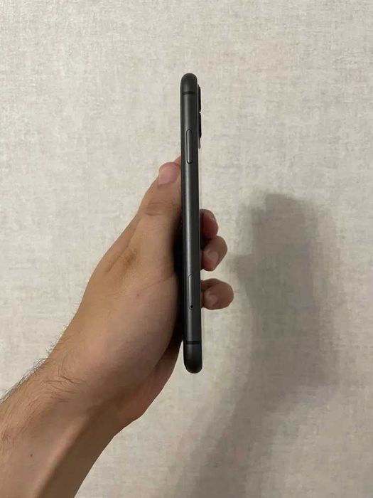 Iphone 11    64  GB Sotiladi