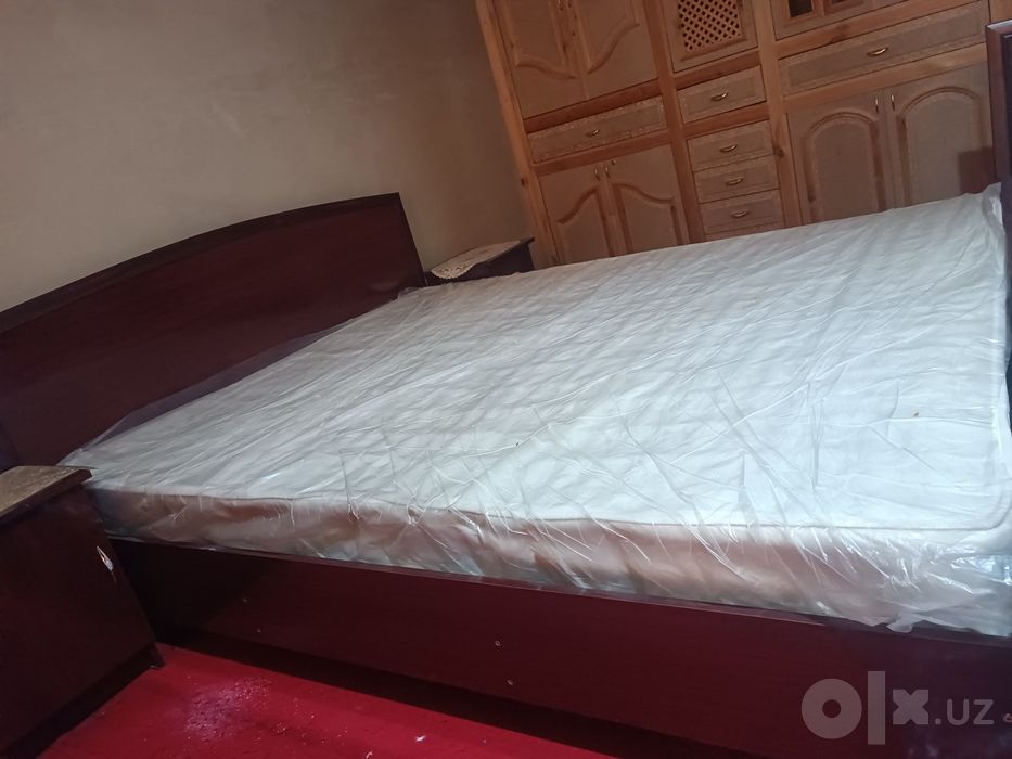 Спальный гарнитур с тумбочками+4 диван кресло и ещё теремо в подарок