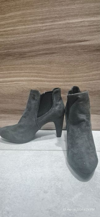 Botine nepurtate