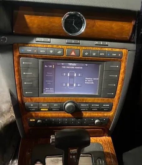 Navigatie Volkswagen Phaeton Unitate principală radio/CD/DVD/GPS 3D0035007P