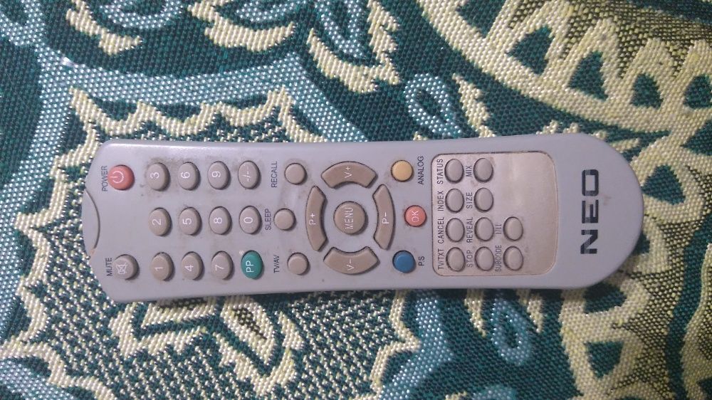 Дистанционни и телевизор LG за части