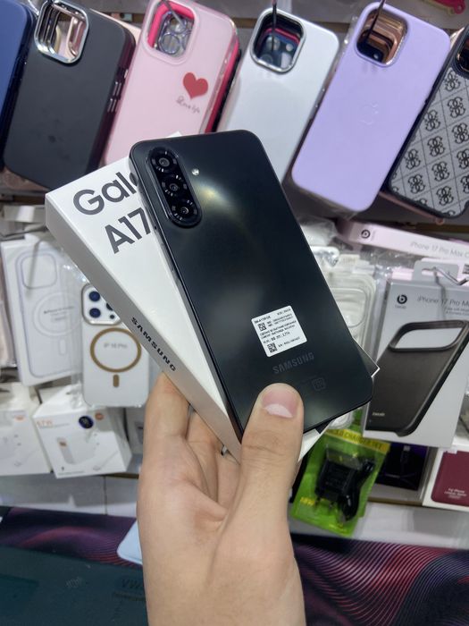 Samsung A17 8/256 ideal