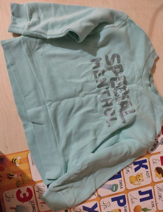 Продам кофты на девочку