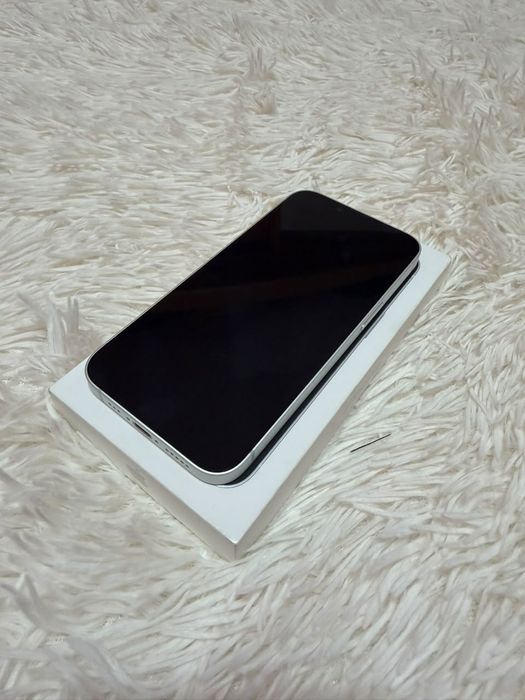 IPHONE 16e 100%АКБ