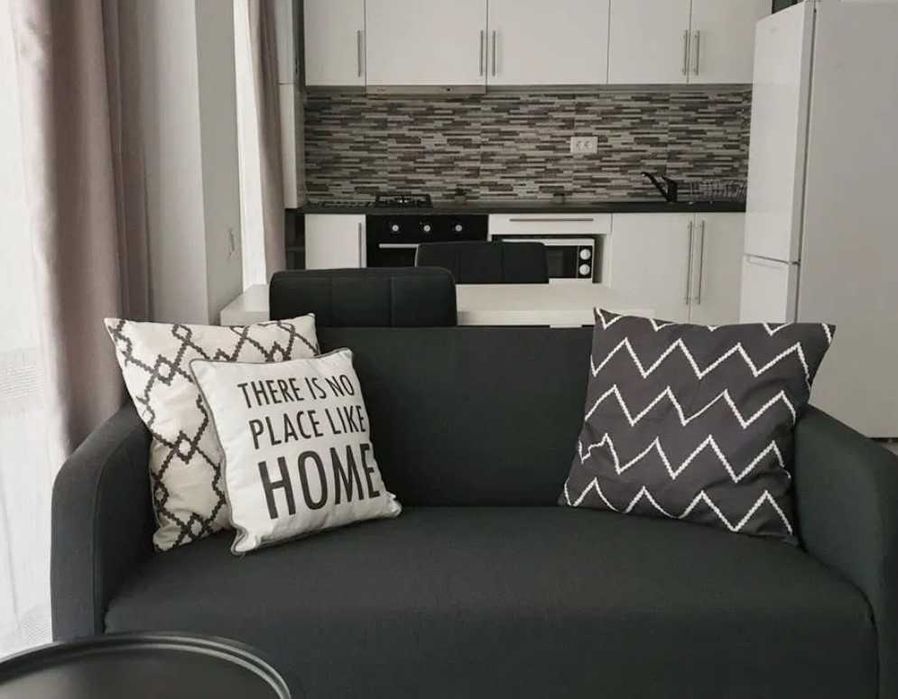 Дава се под наем Двустаен апартамент в Пловдив, Център - 65 кв.м за 260.1 € - Снимка #2