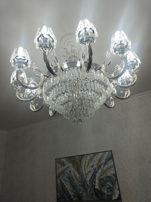 Люстра роскошная