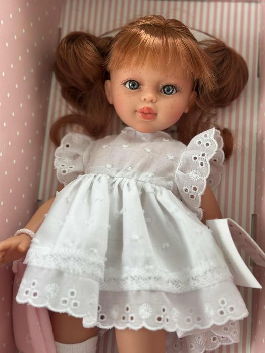 Чисто нова кукла Asi