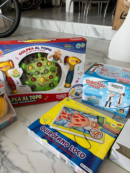 Куп нови играчки за твоето дете!