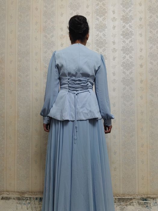 Вечернее платье для мероприятия