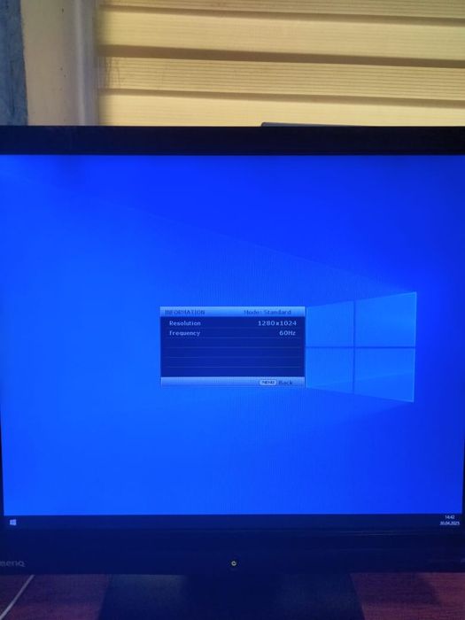 *Продаю мониторы в хорошем состоянии