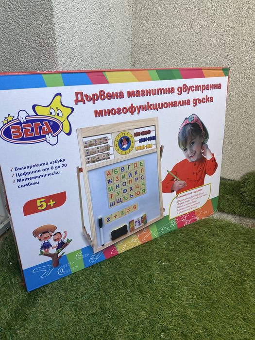 Дървена магнитна дъска със сметало, часовник и комплект букви и цифри